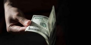 تعرف على سعر الدولار مقابل الجنيه بتعاملات بداية الأسبوع