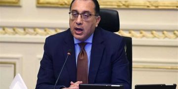 رئيس الوزراء يلتقي رؤساء الغرف الصناعية لإعداد استراتيجية للصناعة وإطلاقها بالمؤتمر الاقتصادي