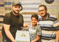 المخرج خالد خان يحتفل بعيد ميلاد المطرب محمد أسامة صاحب”الغزالة رايقه”