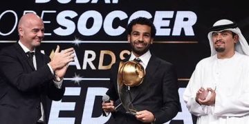 محمد صلاح  يفوز بجائزة أفضل لاعب بتصويت المشجعين في حفل جلوب سوكر