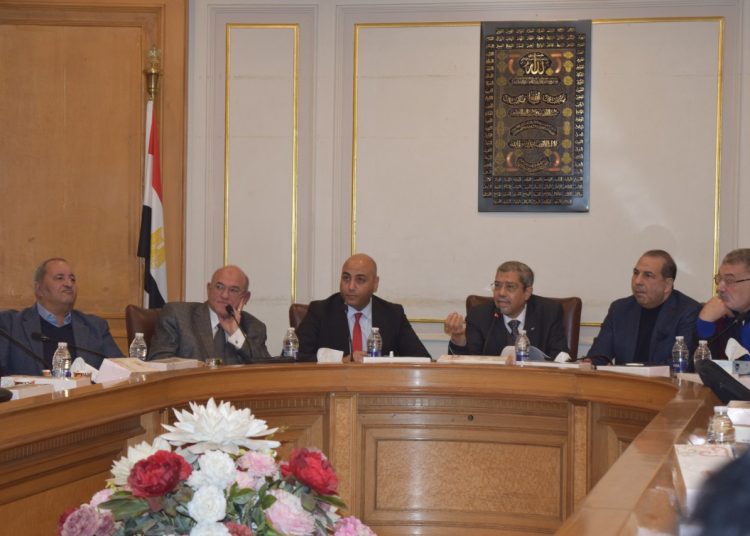 غرفة القاهرة تعتمد إقامة أكبر عدد من المعارض والمنافذ السلعية