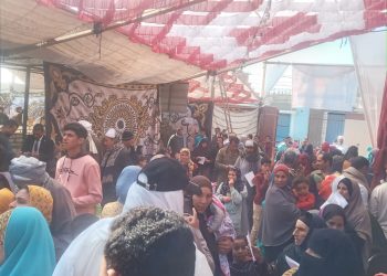 قافلة سدمنت الجبل تنجح فى توقيع الكشف الطبي والعلاج ل 4 آلاف مواطن( صور)