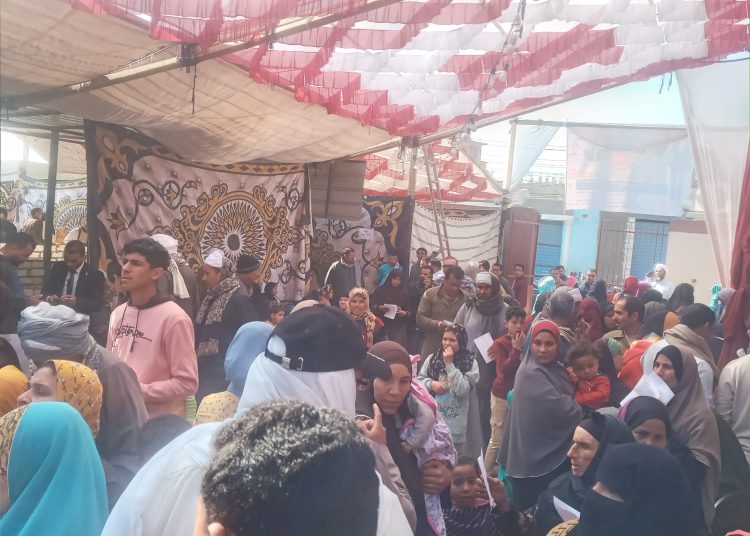 قافلة سدمنت الجبل تنجح فى توقيع الكشف الطبي والعلاج ل 4 آلاف مواطن( صور)