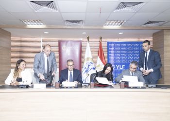 بنك مصر يوقع بروتوكول تعاون مع المجلس القومي للمرأة وشباب القادة لدعم طالبات التعليم الفني