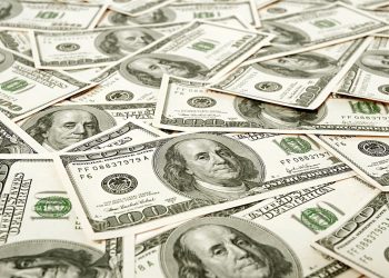 سعر الدولار الآن أمام الجنية في البنك المركزي المصري