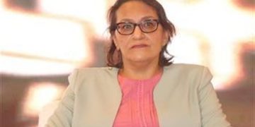 خبيرة ترصد  أداء البورصات الخليجية بتداولات بداية الاسبوع