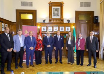 بنك مصر يدعم قسم القلب والصدر بأجهزة طبية ويخصص 160 مليون جنيه لمستشفيات جامعة القاهرة