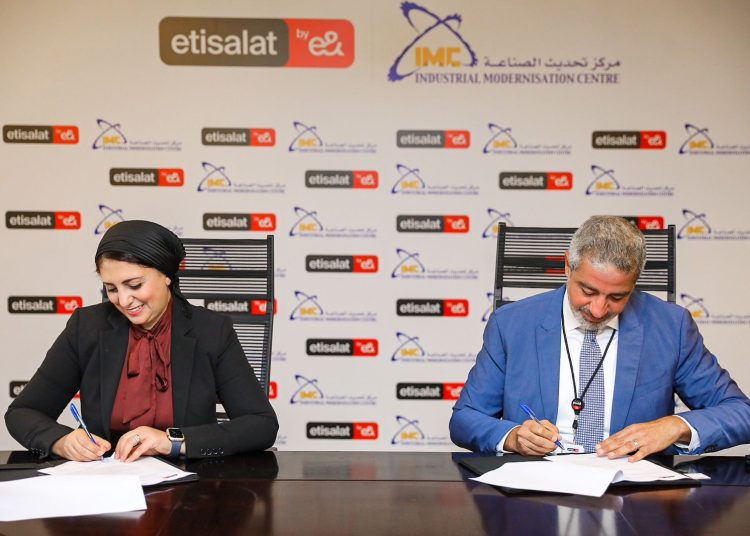 اتصالات من &e في مصر تتعاون مع مركز تحديث الصناعة لتقديم حلول رقمية للمؤسسات والكيانات الصناعية