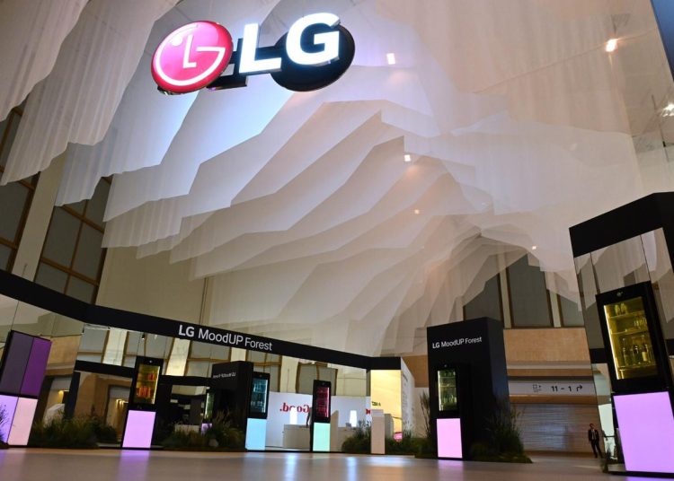 إل جي تقدم أحدث الحلول المنزلية تحت شعار “حياة مستدامة وفرح للجميع” في معرض برلين الدولي