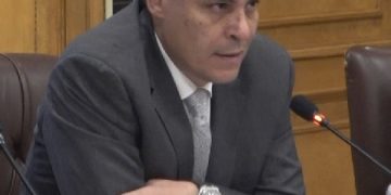 عضو مجلس الاتحاد العام للغرف التجارية: تخفيض حجم الدين الخارجي طوق النجاة والحل للكثير من مشاكلنا