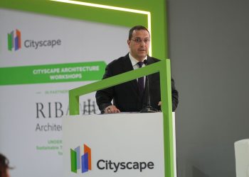 وليد عباس يستعرض خريطة الاستثمار العقاري لمشروعات التنمية العمرانية خلال  سيتي سكيب “Cityscape Talks”