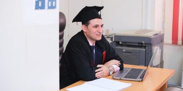 رسالة ماجستير توصى بتطوير وسائل تأمين الحسابات والمعاملات المالية للعملاء بمصر للطيران