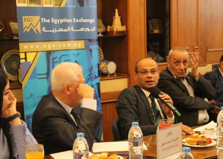 رئيس البورصة  يستعرض مزايا القيد  ويبحث مع قيادات جمعية رجال أعمال الإسكندرية مجالات التعاون المشترك