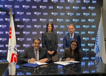 إي فاينانس توقع بروتوكول تعاون مع IBM لتعزيز الخدمات  المصرفية الرقمية في مصر
