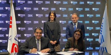 إي فاينانس توقع بروتوكول تعاون مع IBM لتعزيز الخدمات  المصرفية الرقمية في مصر