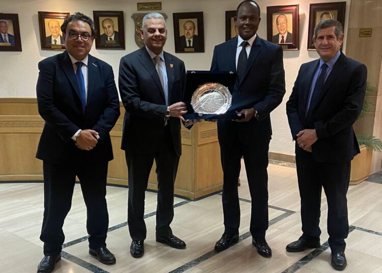 رئيس الاتحاد المصري للتأمين يستقبل الرئيس التنفيذي للشركة الافريقية لإعادة التأمين Africa re 