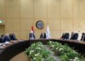 وزير النقل يبحث مع رئيس هيئة قناة السويس  سبل تعظيم وتنمية صناعة السفن في مصر