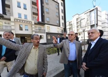 الجزار يتفقد الموقف التنفيذى للوحدات السكنية بمشروع “زهرة العاصمة” بمدينة بدر