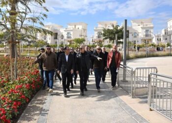 رئيس الوزراء يتفقد الحي السكني الخامس R5 “جاردن سيتي الجديدة” بالعاصمة الإدارية