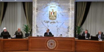 الحكومة تقرر وقف تخفيف الأحمال الكهربائية خلال شهر رمضان