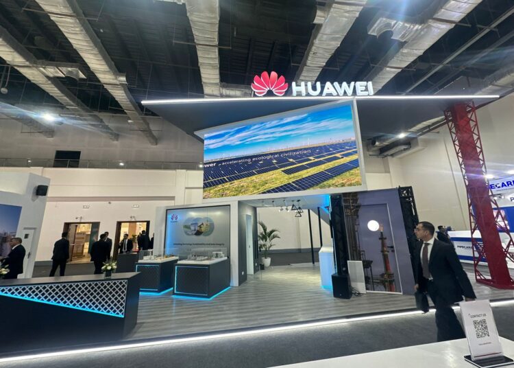 هواوي تستعرض أحدث الحلول التكنولوجية في قطاع البترول والطاقة الرقمية بمعرض”إيجبس” 2024