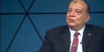 كبير المستشارين بمجلس الوحدة الاقتصادية العربية يحدد آليات حل مشكلة الدولار بشكل عاجل