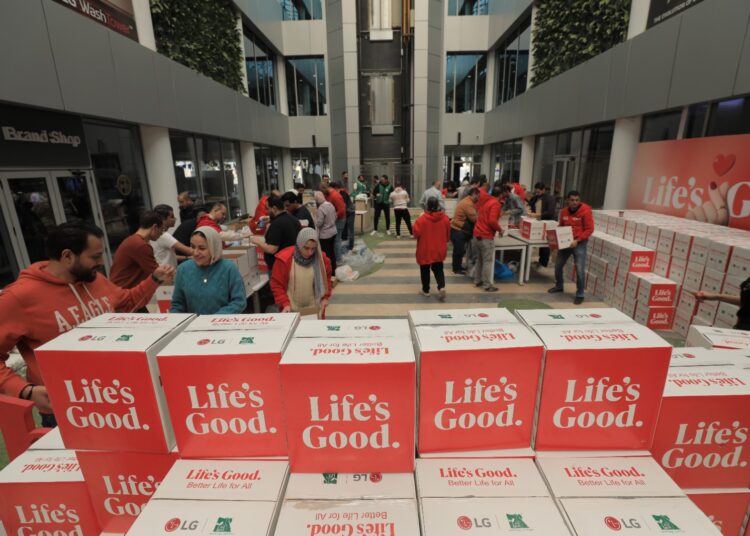 إل جي مصر تتبرع ب 1050 كرتونة غذاء للأسر الأكثر احتياجاً بمناسبة  شهر رمضان