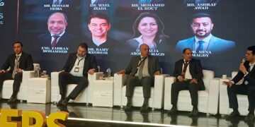 روشتة خبراء السوق لدفع عجلة التنمية بمؤتمر «صناع القرار»: توفير السيولة ومحفزات التصنيع أساسي للاستثمار