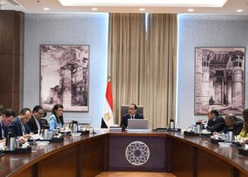 رئيس الوزراء يتابع استعدادات مؤتمر الاستثمار مع الاتحاد الأوروبى وأوجه التعاون المشترك