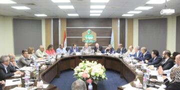 ” مستثمري العاشر” تناقش تحديات الإستثمار والدور المجتمعى للمستثمرين