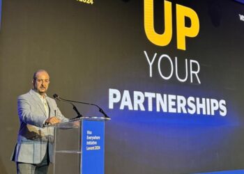 شركة AWT تحصد جائزتين مرموقتين في قطاع التكنولوجيا المالية من مؤسسات عالمية