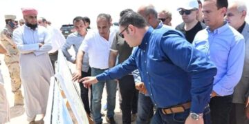 وزير الإسكان يتفقد محطة التحلية بالضبعة ويتابع مخطط استعمالات الأراضى للمنطقة