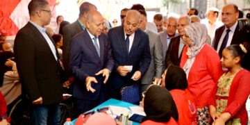 محافظ القاهرة يتفقد القافلة الطبية لذوي الإعاقة بدعم مؤسسة مصر الخير و هايدلبرج ماتيريالز