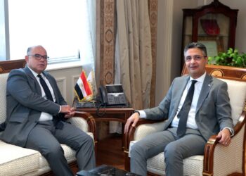 وزير التموين يستقبل رئيس الهيئة العامة للرقابة المالية ويبحثان آليات تنشيط البورصة السلعية