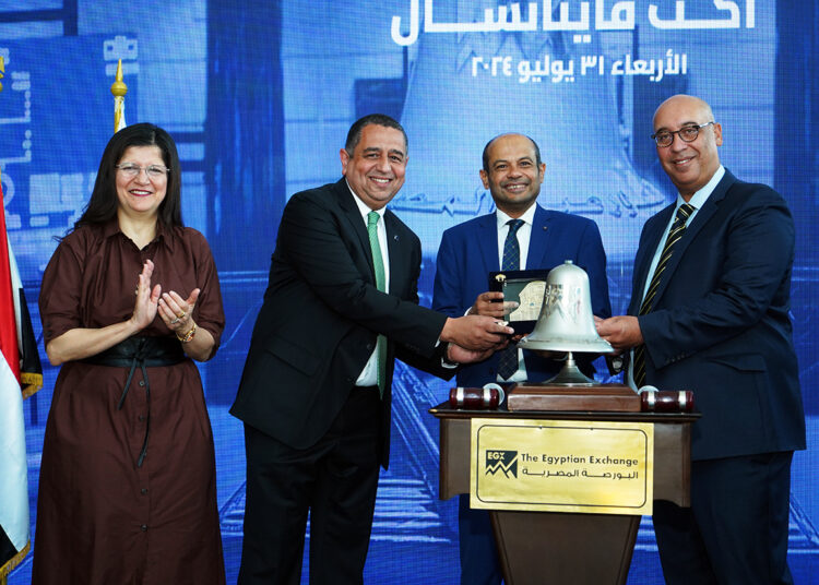 رئيس البورصة يفتتح جلسة التداول احتفالا ببدء التداول على أسهم “أكت فاينانشال للاستشارات”