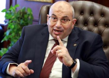 خبراء الضرائب: التهرب الضريبي يحرم خزانة الدولة من 800 مليار جنيه سنويًا