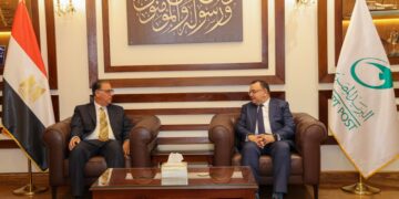 رئيس البريد المصري يستقبل نائب وزير الخارجية للهجرة وشئون المصريين بالخارج لبحث سبل التعاون المشترك