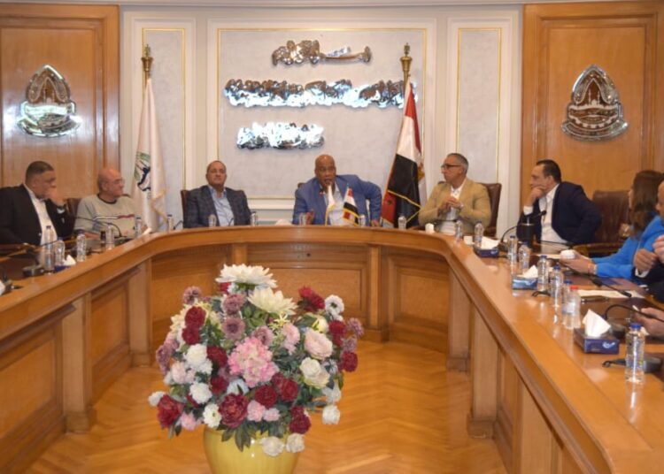 مجلس إدارة غرفة القاهرة يعتمد إقامة معرض أهلًا مدارس الرئيسي بمدينة نصر