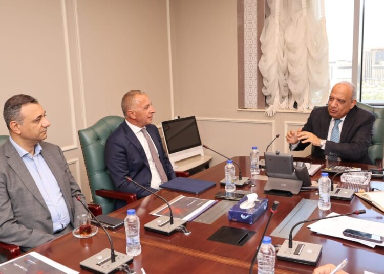 وزير الكهرباء يبحث مع مجموعة “السويدي اليكتريك”التعاون فى مجالات خفض الفاقد وتوزيع الكهرباء