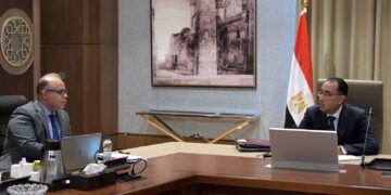 رئيس الوزراء يلتقي رئيس هيئة الرقابة المالية لبحث ملفات عمل الهيئة