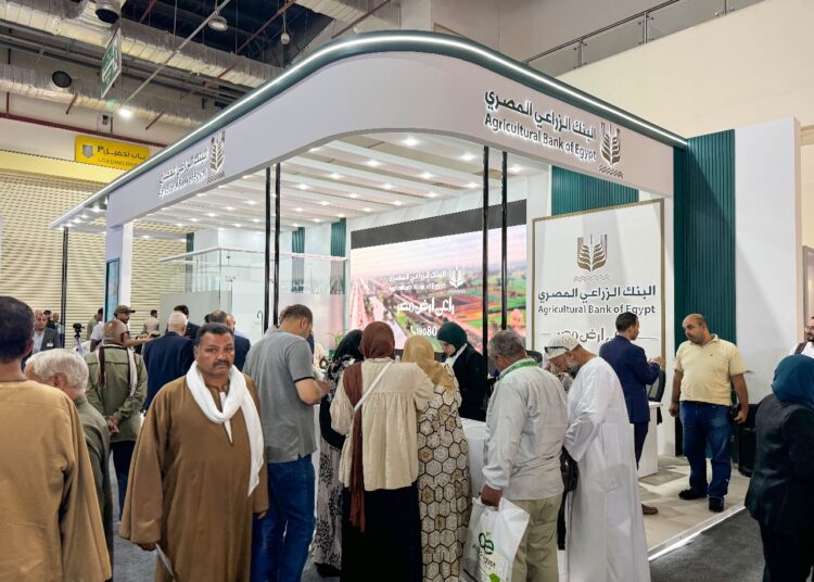 البنك الزراعي المصري يستعرض أحدث برامجه التمويلية بمشاركته كراعي بلاتيني لمعرض صحاري