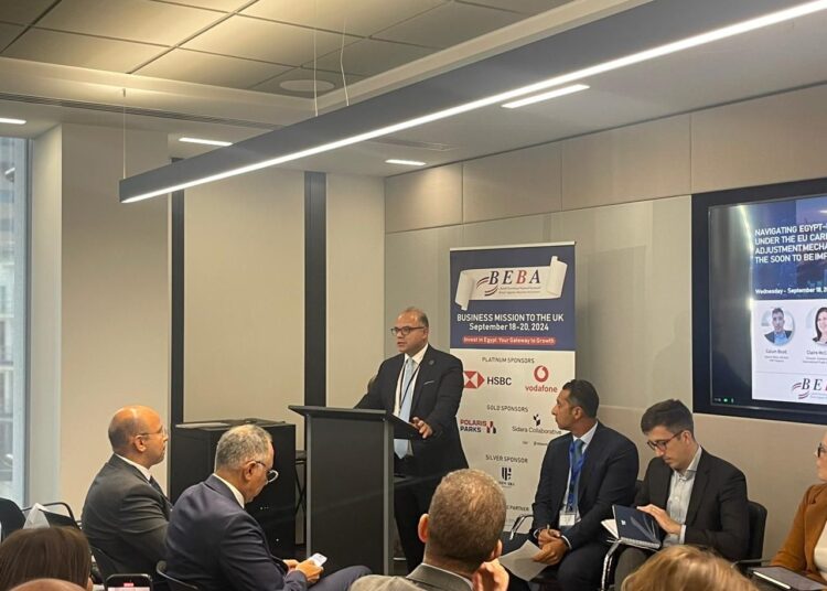 رئيس الرقابة المالية يستعرض جهود تطوير القطاع المالي غير المصرفي أمام المستثمرين في لندن