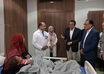 رئيس الوزراء يتفقد مجمع الأقصر الطبي الدولي ويشيد بجودة الخدمات المقدمة