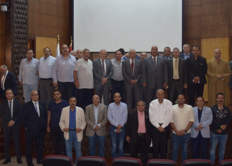 مجلس إدارة غرفة القاهرة يلتقي رؤساء وأعضاء الشعب التجارية لمناقشة خطة التنمية طبقا لرؤية مصر 2030