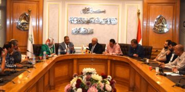 غرفة القاهرة تبحث مع المحافظة تجديد تراخيص مجازر الدواجن