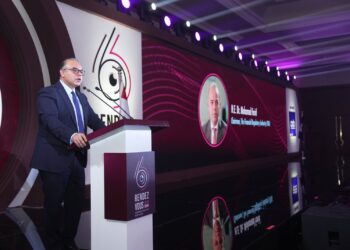 رئيس الرقابة المالية وقيادات التأمين يزرعون مجموعة أشجار بشرم الشيخ كمساهمة في خفض الانبعاثات الكربوني