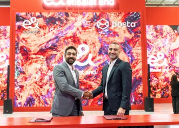 «إي آند بيزنس» توقع 5 شراكات استراتيجية لتقديم حلول متكاملة لقطاع الأعمال في السوق المصري