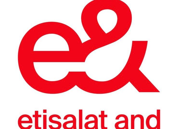 إي آند مصر تطلق خدمة الشريحة المدمجة eSIM رسميًا في السوق المصري