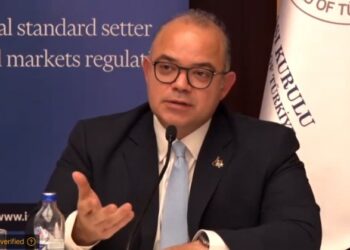 رئيس الرقابة المالية: نتمتع بريادة عالمية في تقديم إطار عمل إلزامي لإعداد التقارير عن ESG