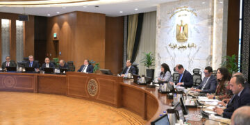 رئيس الوزراء: شركات قطاع الاعمال لديها فرص كبيرة للطرح في البورصة